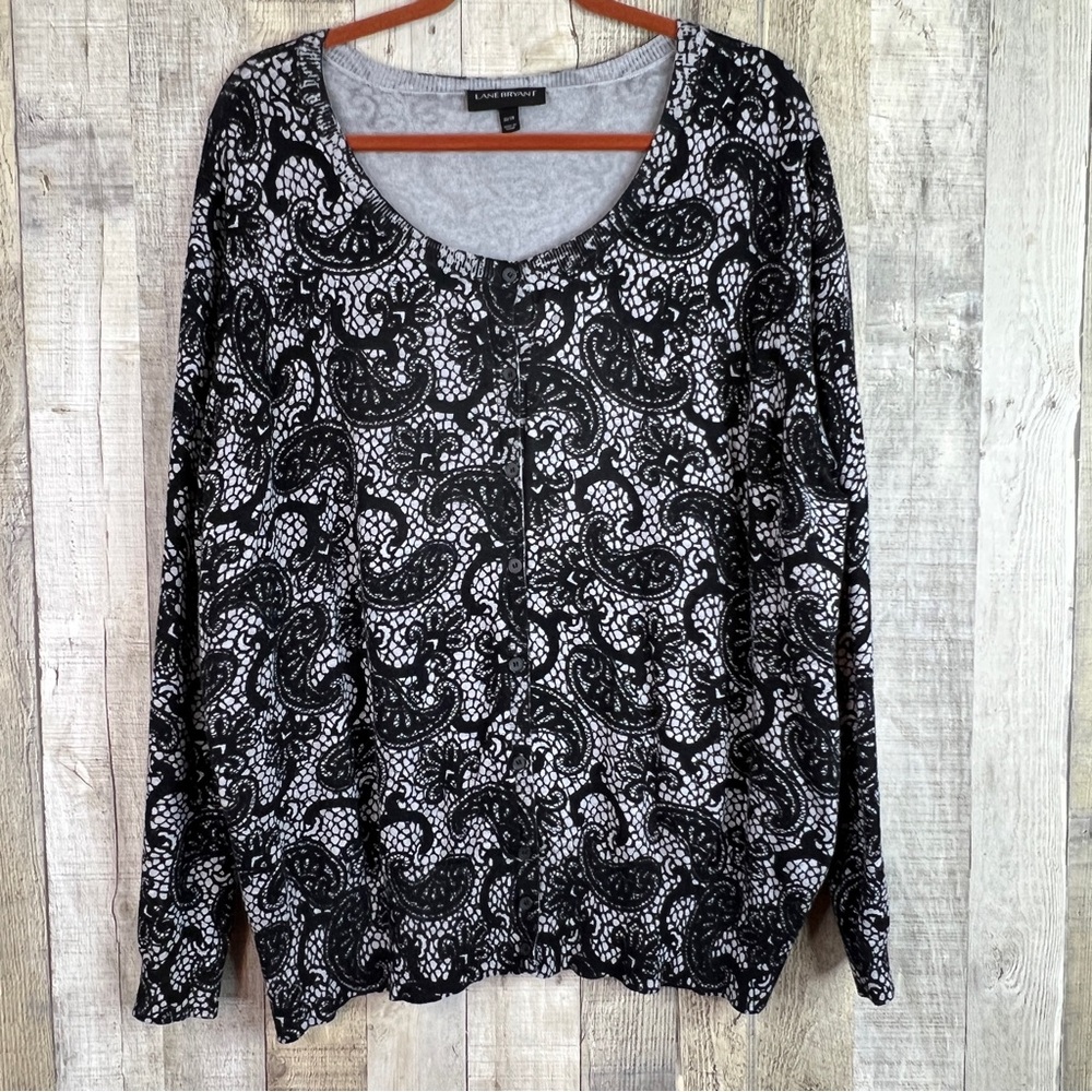 Lane Bryant Size 26/28 Paisley Print Long Sleeve Button Front Cardigan Sweater